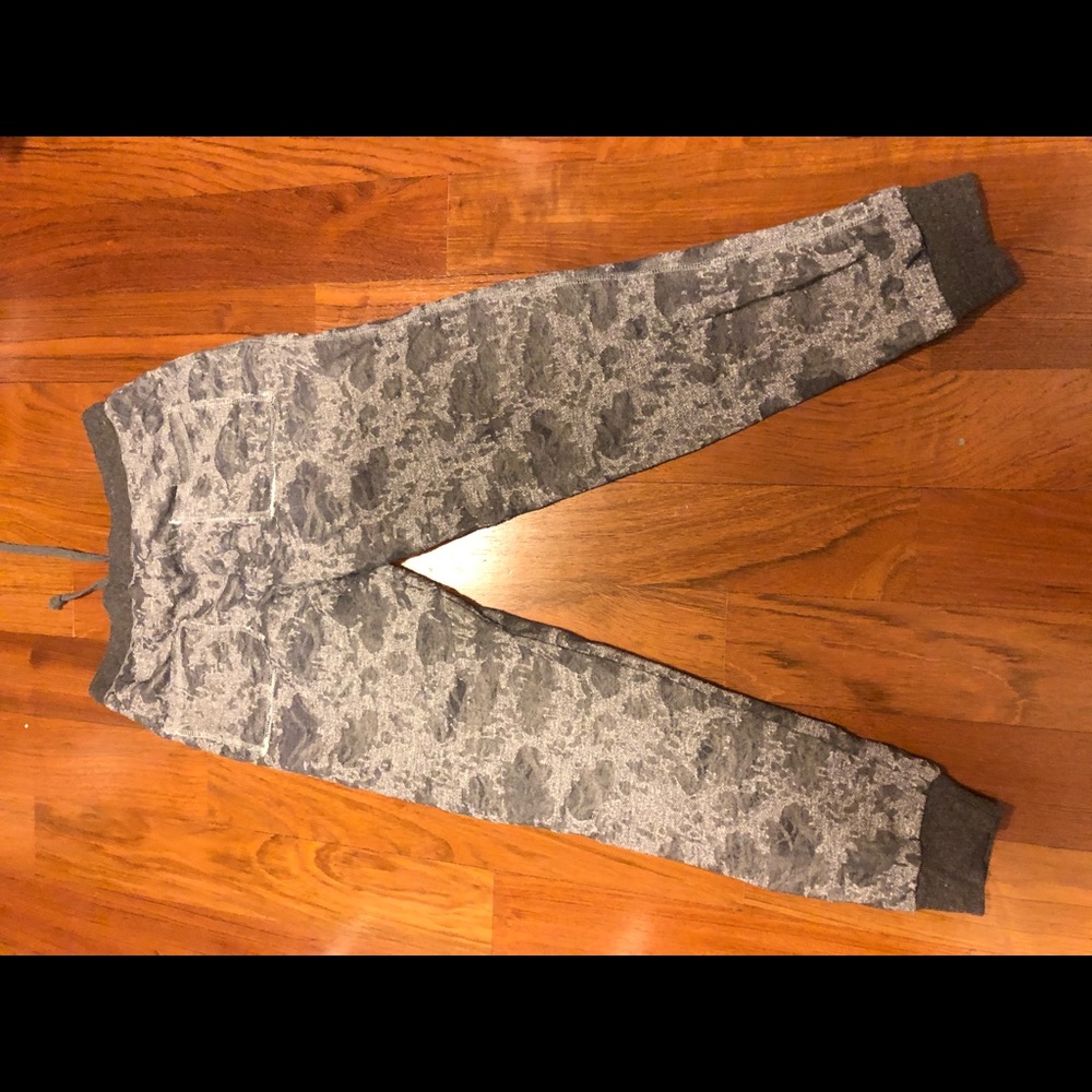 Grey textured Vintage Havana joggers, size M